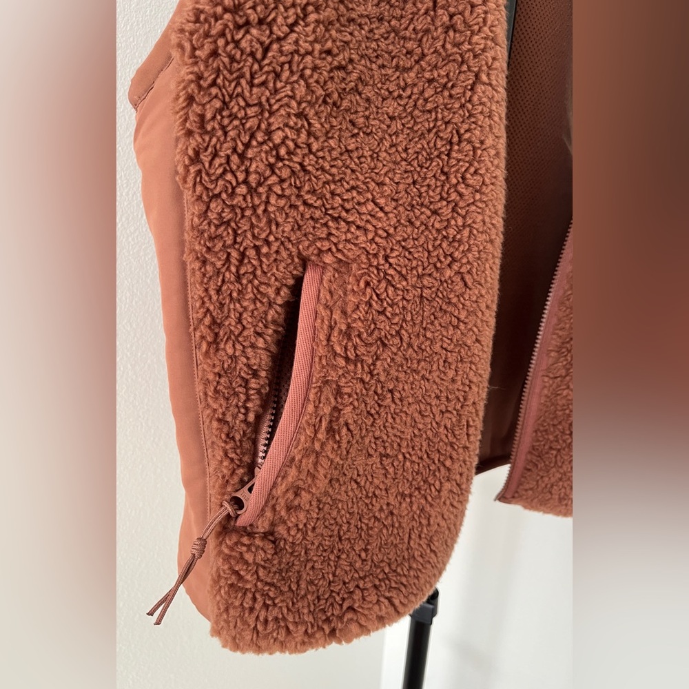 TNA Rust Sherpa Zip-Up Vest - Picture 11 of 16